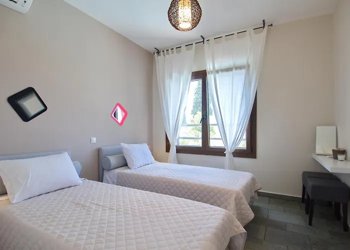 Minetti * Lourdata (Kefalonia)