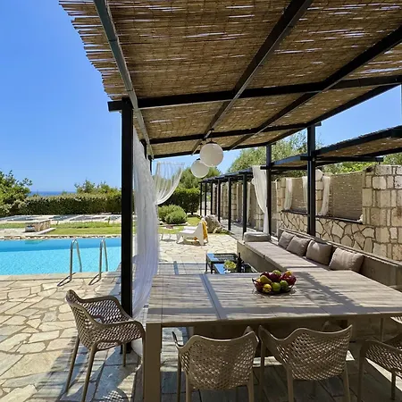 Minetti * Λουρδάτα